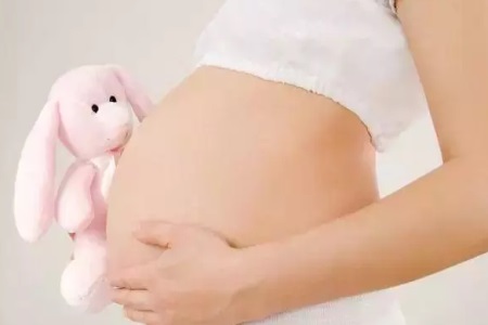 孕期性生活对胎儿有什么影响？孕妇不妨从这四个阶段考虑