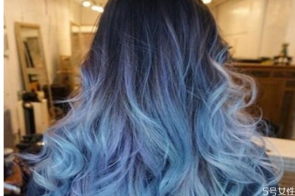 头发染蓝后能改色吗 不漂头发能染蓝黑色吗