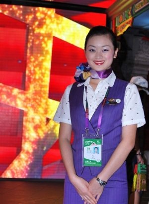 中国空姐发型扎法 厦航空姐发型扎法图解